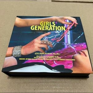 Autographed SNSD Girls' Generation Mr. Mr. 4th Mini Album (CD+Photobook+Sticker)